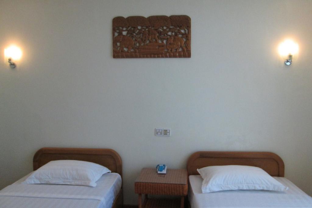 Golden Dream Hotel Mandalay Exterior photo